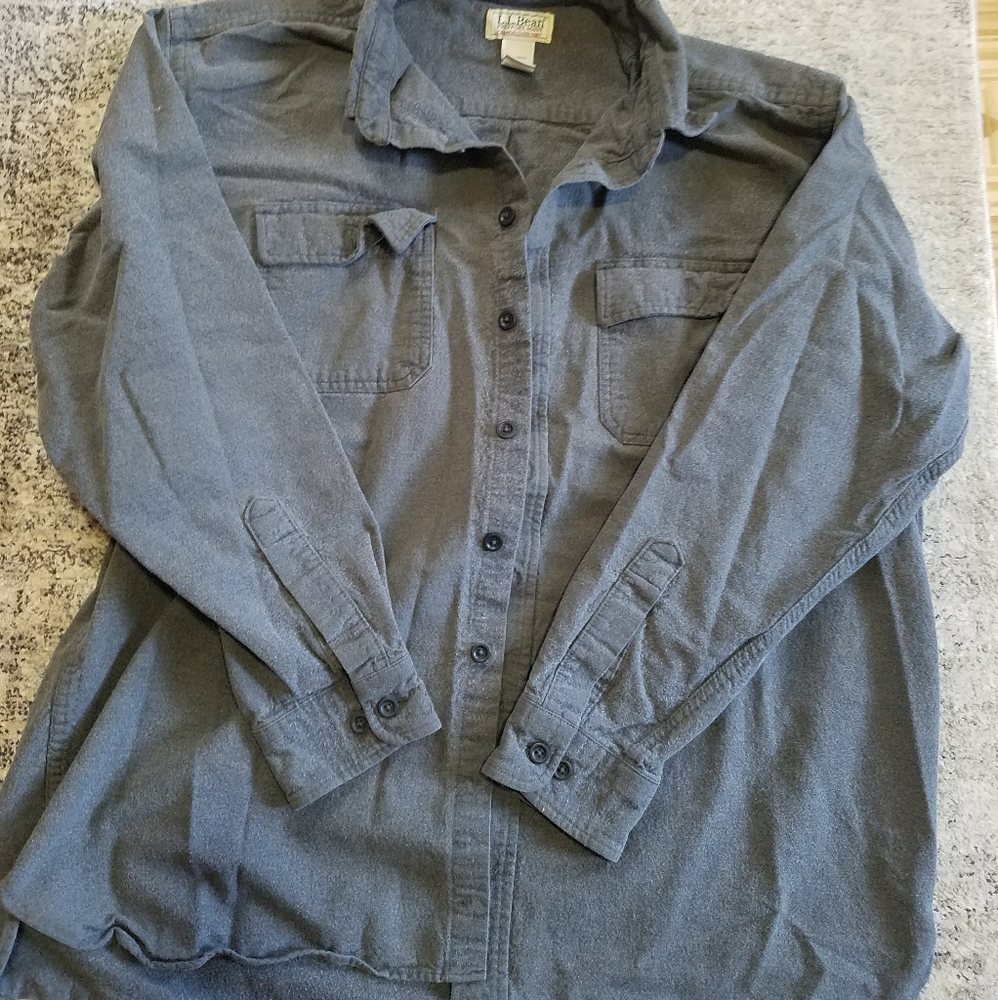 LL Bean mens gray button up shirt sz XL